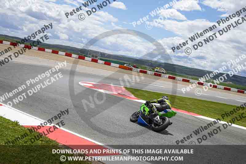 cadwell no limits trackday;cadwell park;cadwell park photographs;cadwell trackday photographs;enduro digital images;event digital images;eventdigitalimages;navarra;no limits trackdays;peter wileman photography;racing digital images;trackday digital images;trackday photos